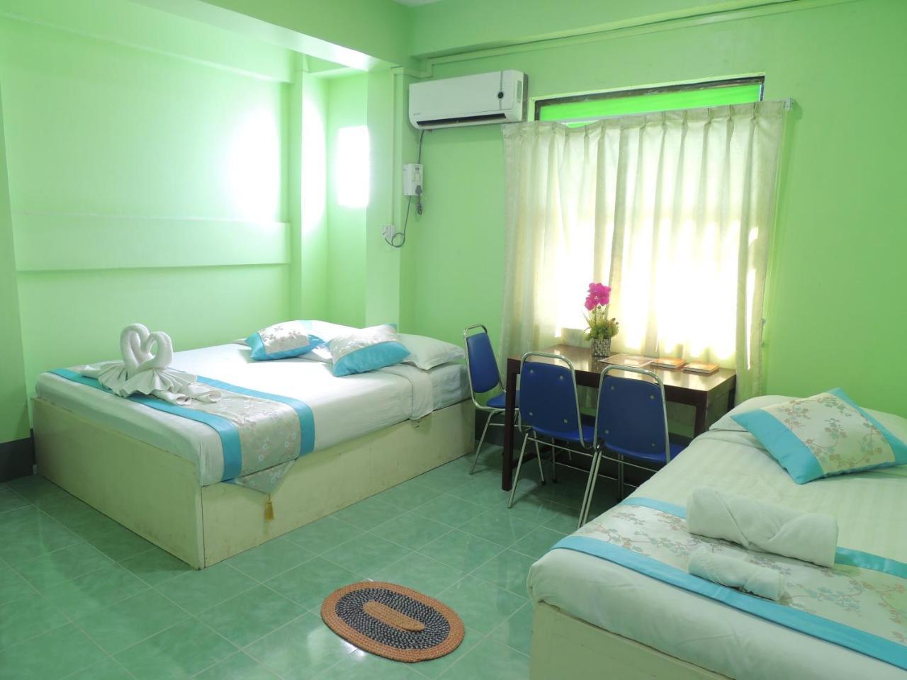 Nay Chi Lin Hotel Pathein Exterior photo